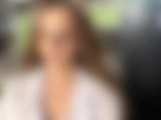 OraleeProuty's Live Sex Cam Show