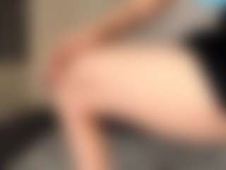 OraleeProuty's Live Sex Cam Show