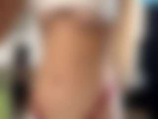 OraleeProuty's Live Sex Cam Show