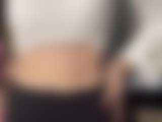 Live cam show with OraleeProuty - Body Massage on Gym Cam Girls