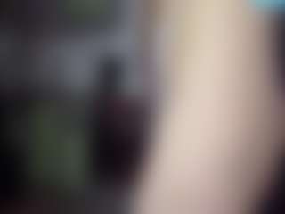 OraleeProuty's Live Sex Cam Show