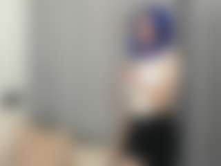 Live cam show with TressieTerrano - Camel Toe on Camming Site
