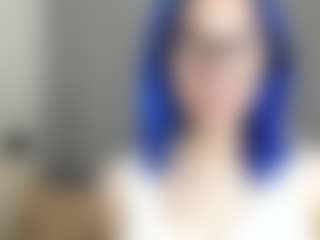 Live cam show with TressieTerrano - Blue Eyes on StripNow