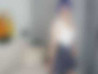 Live cam show with TressieTerrano - Blue Eyes on Uber Horny