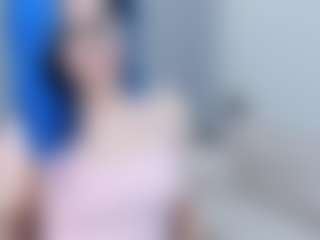 Live cam show with TressieTerrano - Gamer Athletic on camgirlchat.live