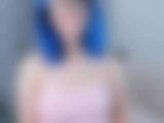 Live cam show with TressieTerrano - Twerk on UwU Esports