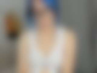 Live cam show with TressieTerrano - Nipple Piercings on Camsoda
