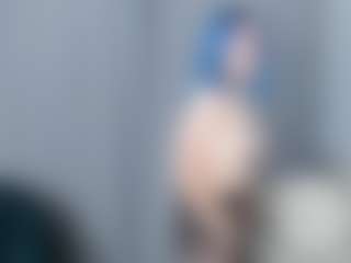 Live cam show with TressieTerrano - Smart on eurowanks.com