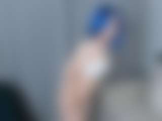 Live cam show with TressieTerrano - Striptease on slutload