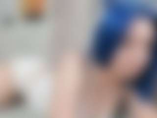 Live cam show with TressieTerrano - Booty on Camsoda