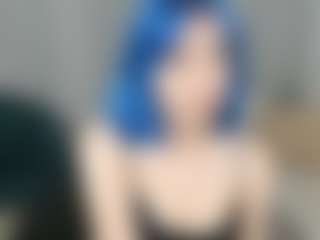 Live cam show with TressieTerrano - Camel Toe on Camsoda
