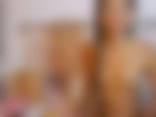 Adisson-petitte's Live Sex Cam Show