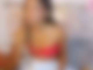 Live cam show with Adisson-petitte - New Petite on xDating
