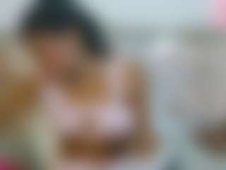 Adisson-petitte's Live Sex Cam Show