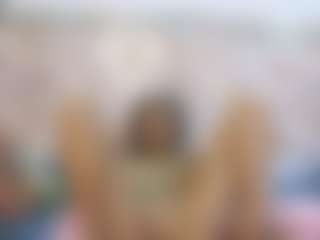 Live cam show with Adisson-petitte - White on Hubzter Live | colombia