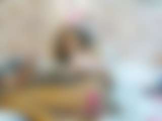 Adisson-petitte's Live Sex Cam Show