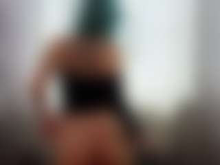 AudriaSwatski's Live Sex Cam Show