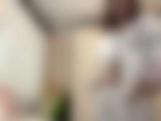 Live cam show with Nelly - Natural on SinfulBabes