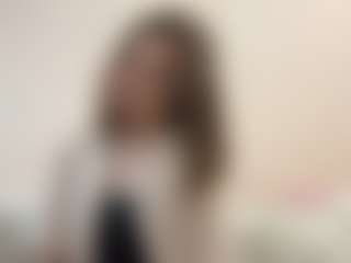 Live cam show with Nelly - Athletic Amateur on Dolls Live
