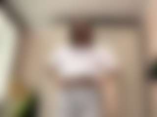 Live cam show with Nelly - College Teen (18+) on thefappeningchat.com
