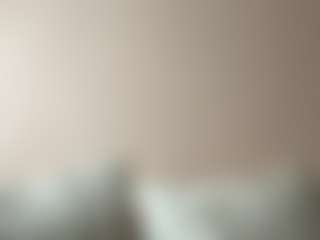 Live cam show with Nelly - Athletic Brown Eyes on luckytryst.com