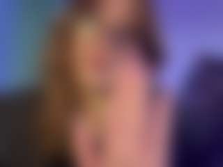 Live cam show with NanciDrott - Erotic Dance on xDating
