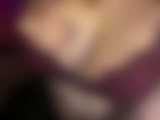 Live cam show with NanciDrott - Bikini on live18s.com