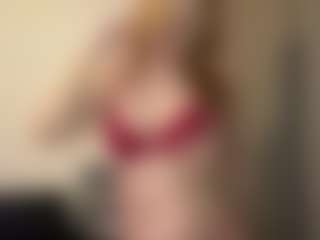 Live cam show with NanciDrott - Smoking on Mixed Magazine Live