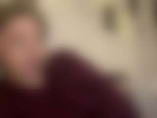 Live cam show with NanciDrott - Spank Red Hair on Camsoda
