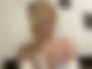Live cam show with NanciDrott - Smoking on sexylive.show