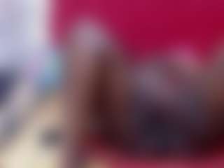 SpoiledBrat012's Live Sex Cam Show