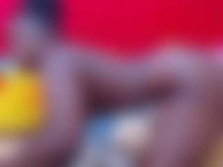 SpoiledBrat012's Live Sex Cam Show