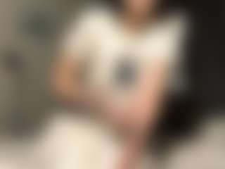 Live cam show with Alice - Average on Mixed Magazine Live