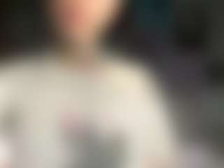 Live cam show with Alice - Striptease on PervPlay.com