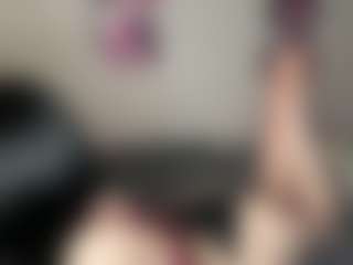 Live cam show with Alice - Average on Camsoda