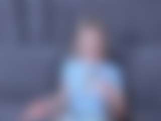 Live cam show with ZeldaWesner - Body Massage on Milf Play