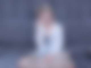 Live cam show with ZeldaWesner - Blonde Hair on fapnchat