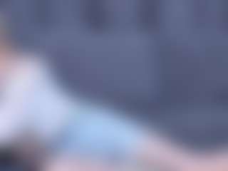Live cam show with ZeldaWesner - Athletic on PervPlay.com
