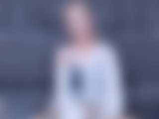 Live cam show with ZeldaWesner - Skinny on SpunkLive