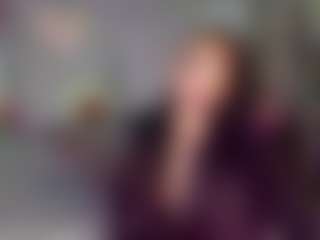 Amelia-Greyson MILF webcam performer live streaming