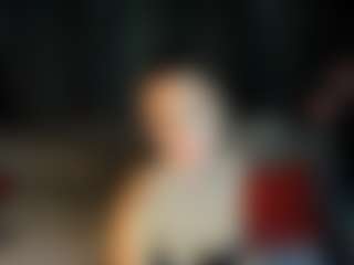 Live cam show with Amelia-Greyson - Bi on liverealitysex.com