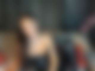 Live cam show with Amelia-Greyson - Roleplay on Milfs Live