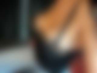 Live cam show with Amelia-Greyson - Ass Clapping on Camsoda