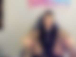 Live cam show with Amelia-Greyson - Bi on madthumbs