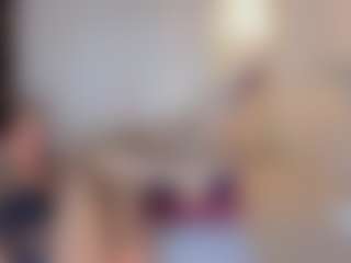 Live cam show with Amelia-Greyson - Camel Toe on xfollow cams