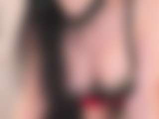 Live cam show with Amelia-Greyson - Middle Aged on Gym Cam Girls