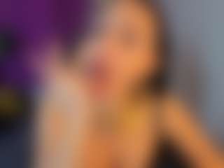 Live cam show with Amelia-Greyson - Blue Eyes on CamwithHer