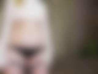 Live cam show with DanielaKrulicki - Blonde Hair on madthumbs