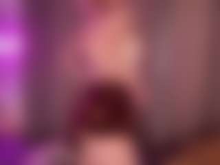 Live cam show with GladysNeuner - New Lovense on madthumbs