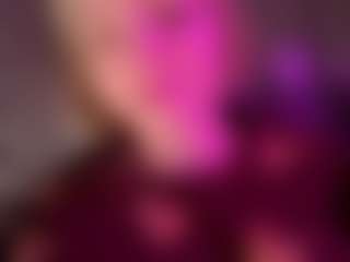 Live cam show with GladysNeuner - Strip Lovense on madthumbs